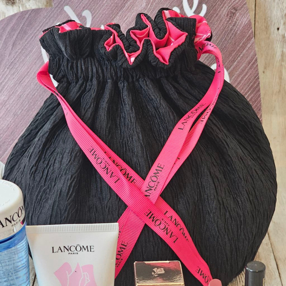 Women's Lancome Makeup Set of 8 - Picture 2 of 11